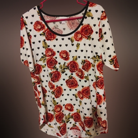 Lularoe Classic Tee Large - Picture 1 of 3
